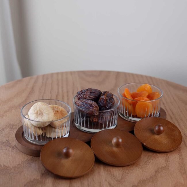 Triple wood hostess with glass plates and lid - Image 2