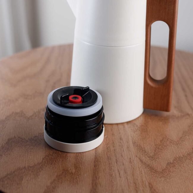Beige Thermos with long wooden handle - Image 2