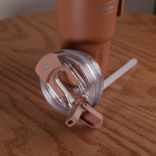 Thermal bottle with side handle - Image 9