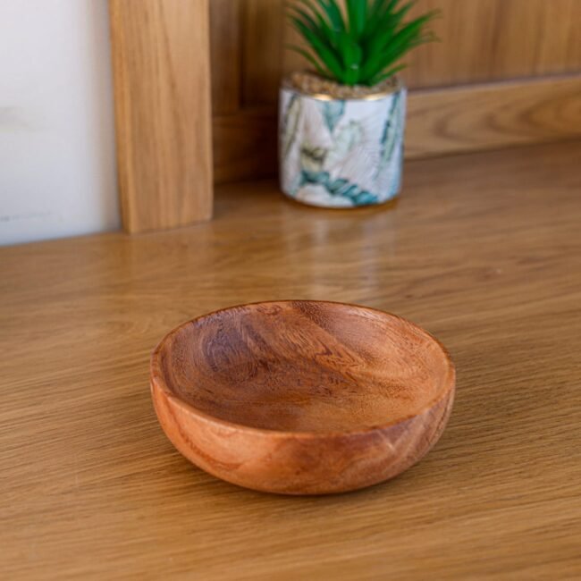 Natural wood bowl