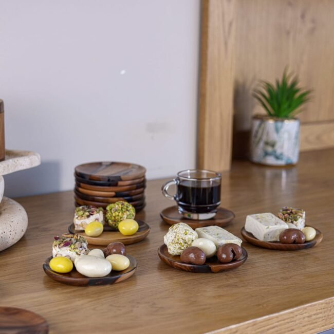 6 Pieces of Resin Decorative Plate - Image 3