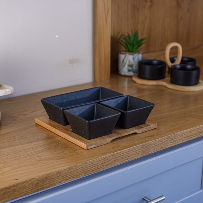 ⁦Flat Wooden Tray with 3 Bowls (Square and Rectangular)⁩ - الصورة ⁦2⁩