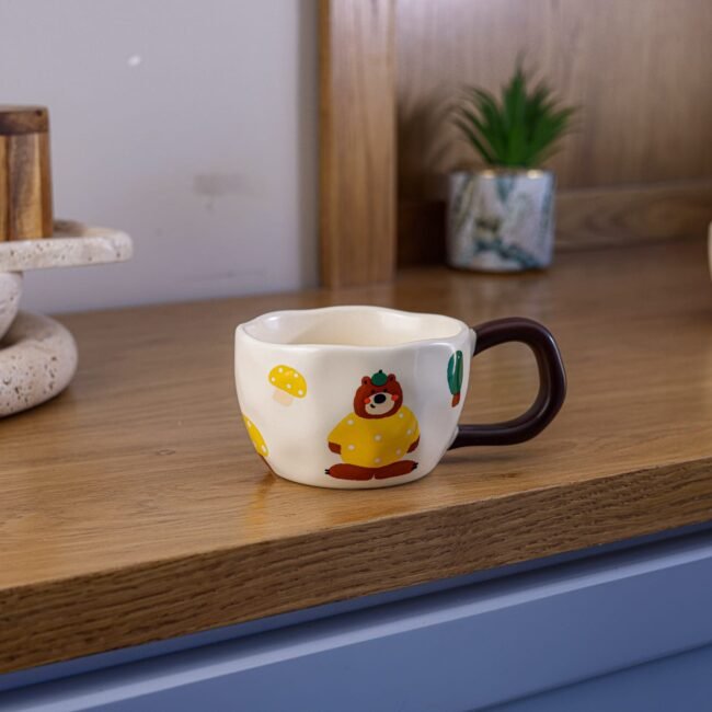 Porcelain bear mug - Image 4