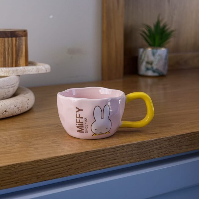 Porcelain rabbit mug - Image 3