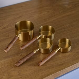 Measuring cups