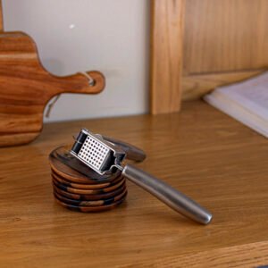 garlic press