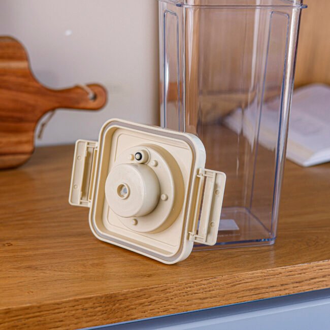 Airtight Vacuum Food Storage Container - Image 3