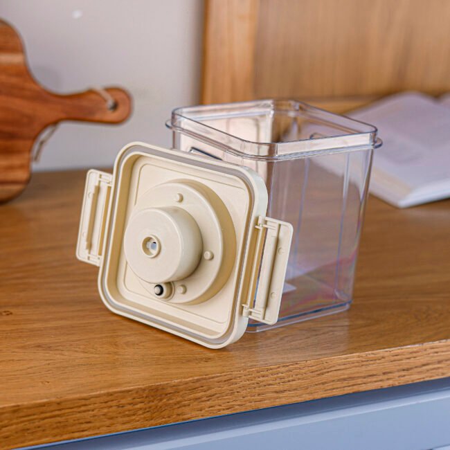 ⁦Airtight Vacuum Food Storage Container⁩ - الصورة ⁦3⁩