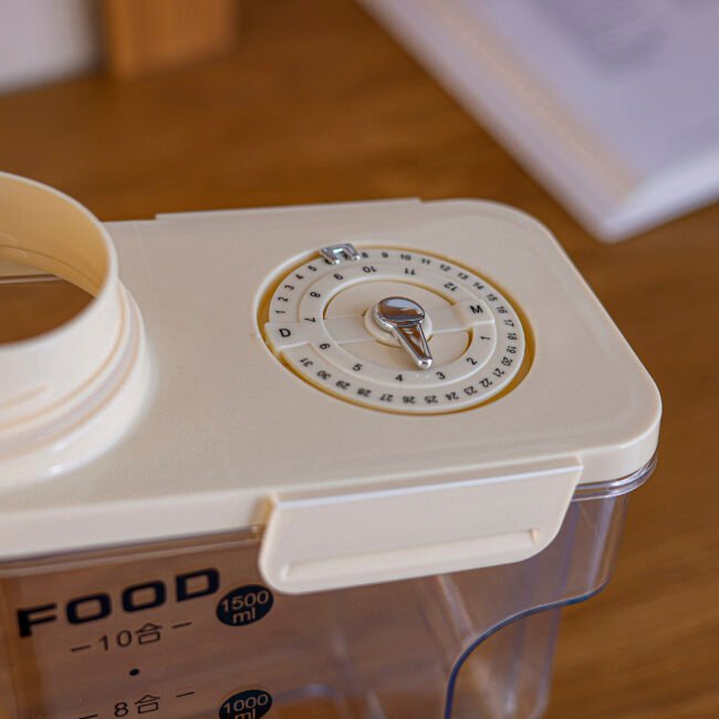 ⁦Airtight Food Storage Container with Date Dial⁩ - الصورة ⁦3⁩