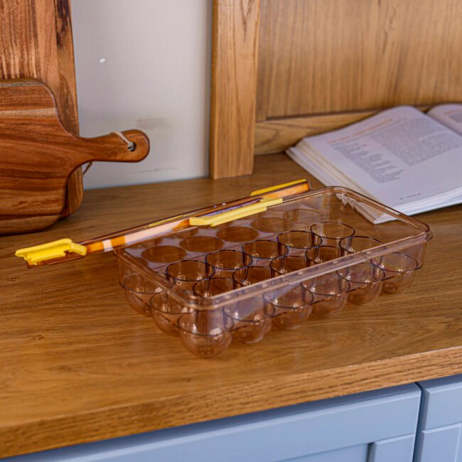 Tupperware Egg Organizer - Image 4