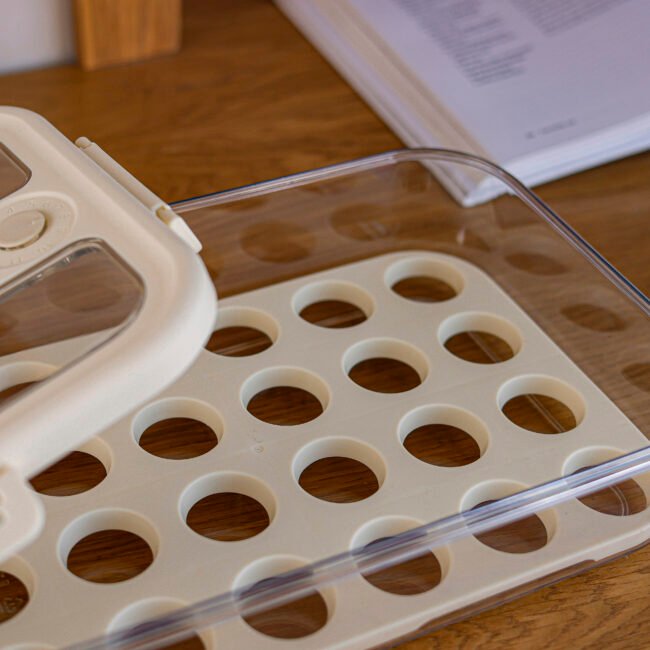 Tupperware Egg Organizer - Image 4