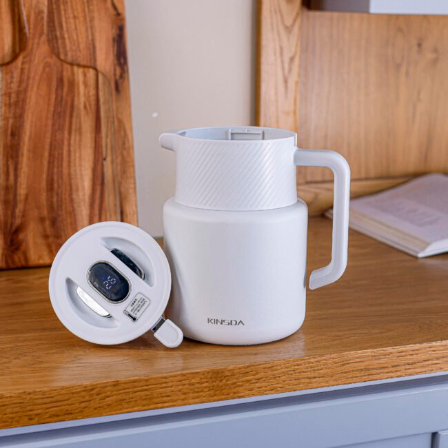 Smart Thermal Flask with Digital Temperature Display - Image 2