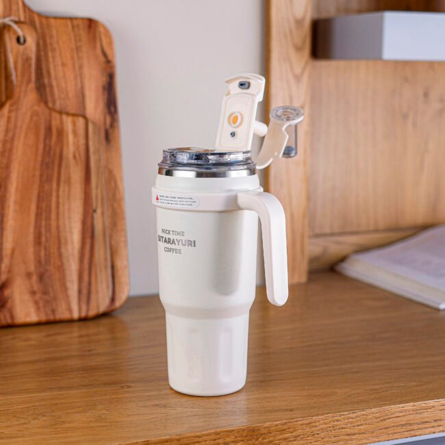 Portable Thermal Cup with Sealed Lid - Image 2