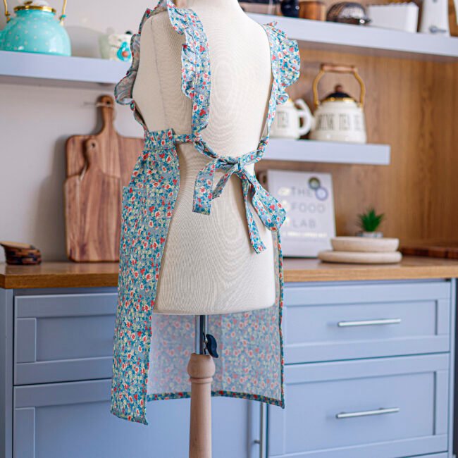 Women's Floral Kitchen Apron - Image 7