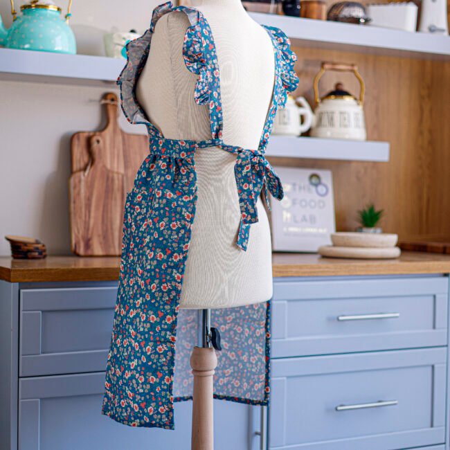 Women's Floral Kitchen Apron - Image 9