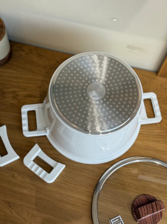 Cooking Pot with Glass Lid - Image 4