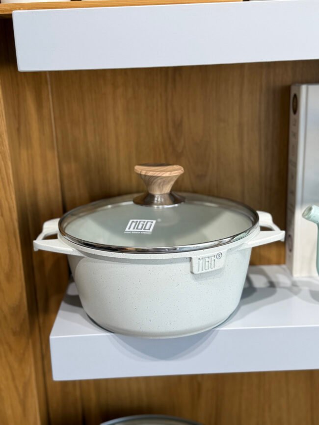 Granite Cooking Pot with Glass Lid and Side Handles - 4.3 Liters
