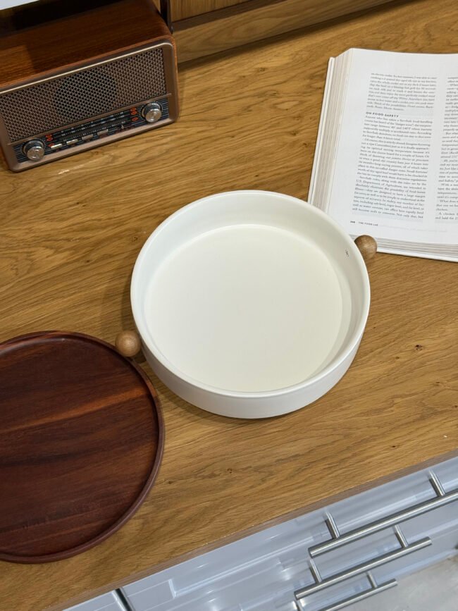 Big Wooden Lid Hospitality Container with Elegant Body - Image 3