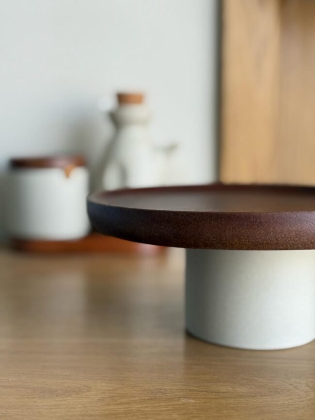 Natural wood stand with ceramic - Image 2