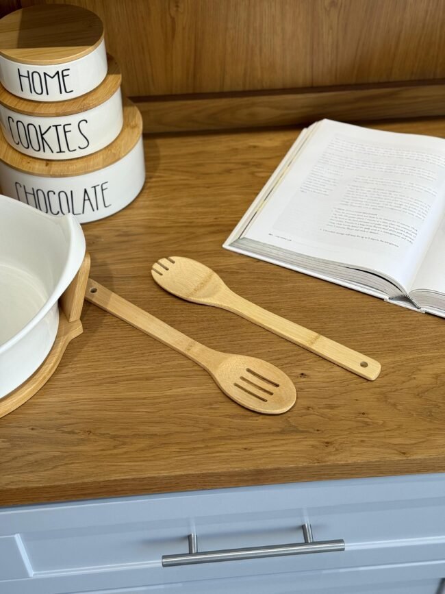 Porcelain Serving Bowl with Wooden Base and Utensils - Image 2